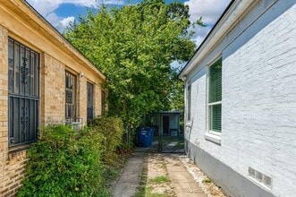 1827 Somerset Ave in Dallas, TX - Building Photo - Building Photo