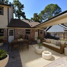 8110 Dorrcrest Ln in Houston, TX - Building Photo - Building Photo