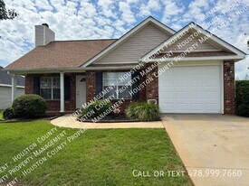 207 Falkirk Dr in Warner Robins, GA - Building Photo