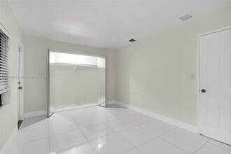 5655 NE 5th Terrace in Fort Lauderdale, FL - Building Photo - Building Photo
