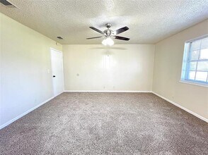 502 Brumley Rd in Krugerville, TX - Building Photo - Building Photo