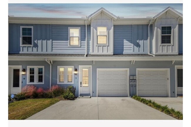property at 3722 W Mango Ave