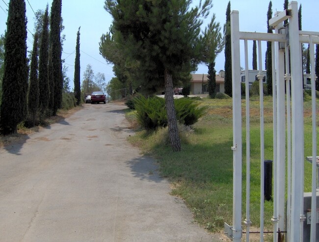 21331 Rider St in Perris, CA - Building Photo - Building Photo