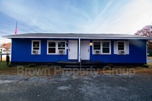 412 Lake Ave in Spring Lake, NC - Building Photo