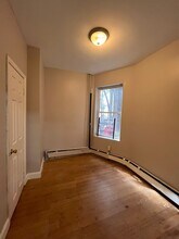 170 Delaware Ave, Unit 3 in Jersey City, NJ - Building Photo - Building Photo