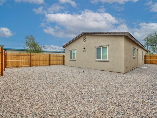 property at 512 N Cherokee Ave