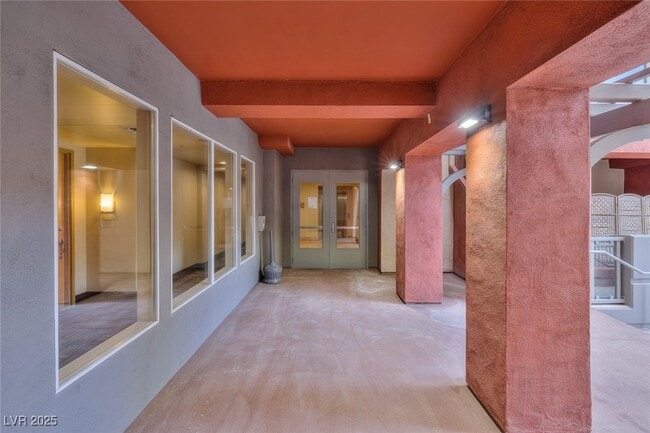 property at 51 E Agate Ave