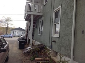 120 Main St in Franklin, NJ - Foto de edificio - Building Photo