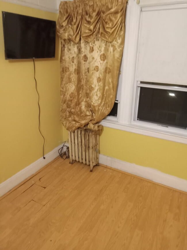 144-39 158th St, Unit 207 in Queens, NY - Building Photo - Building Photo