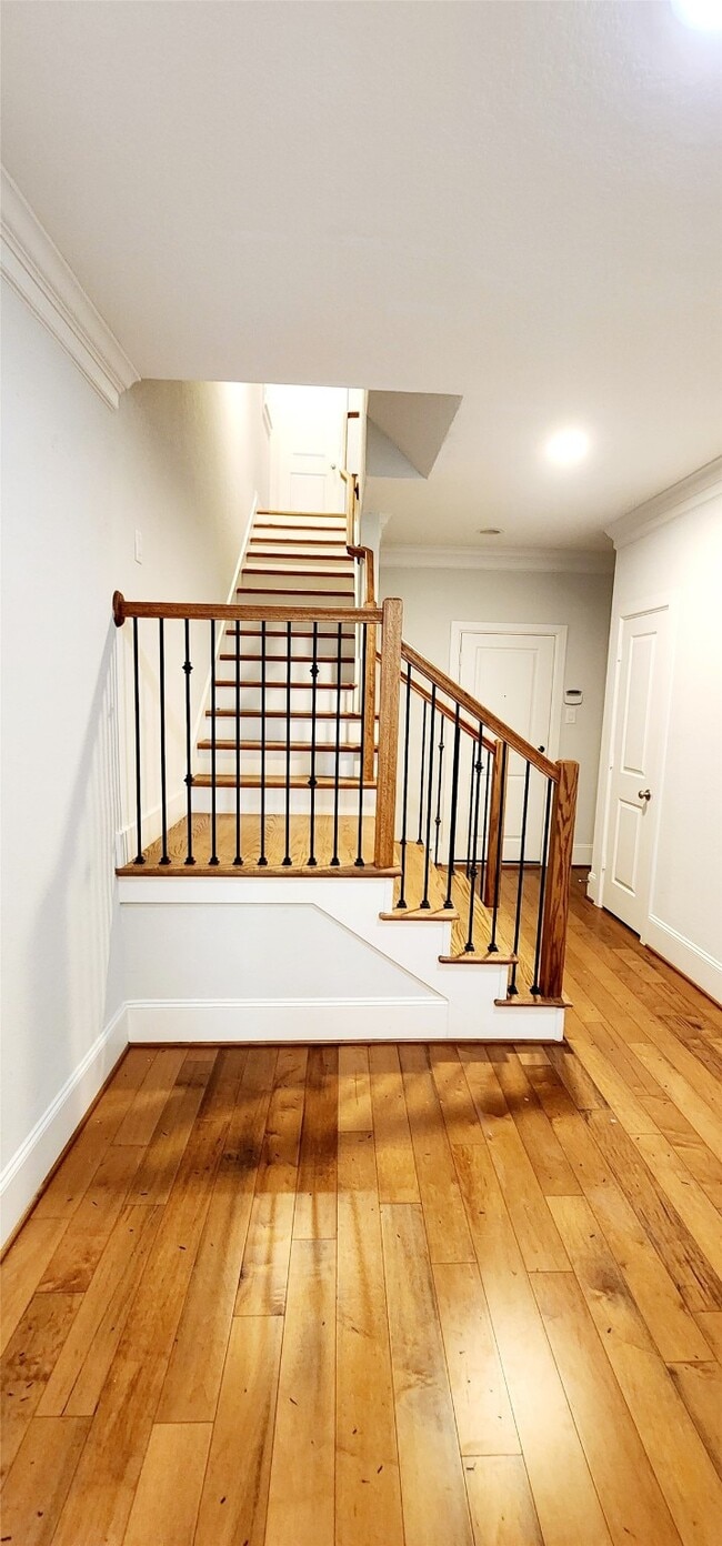 property at 11 W Rafters Row