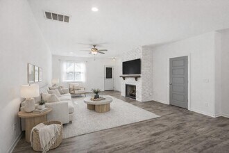 747 Hadstock Path in Zebulon, NC - Building Photo - Building Photo