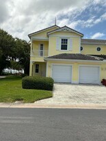 1106 Mariner Bay Blvd in Fort Pierce, FL - Building Photo