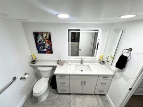 5700 Escondida Blvd S in St. Petersburg, FL - Building Photo - Building Photo