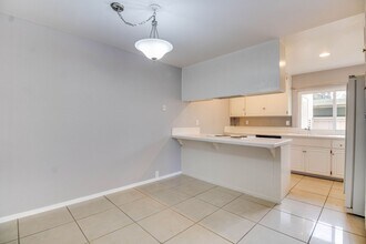 10123 Caminito Zar in San Diego, CA - Building Photo - Building Photo