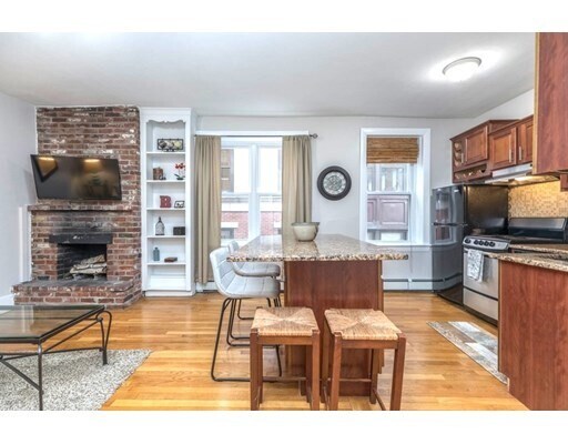 286 Cambridge St-Unit -4 in Boston, MA - Building Photo