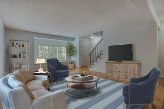 48 Pleasant Street in Stoneham, MA - Building Photo - Building Photo