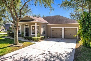 605 Parker Lee Loop in Apopka, FL - Building Photo