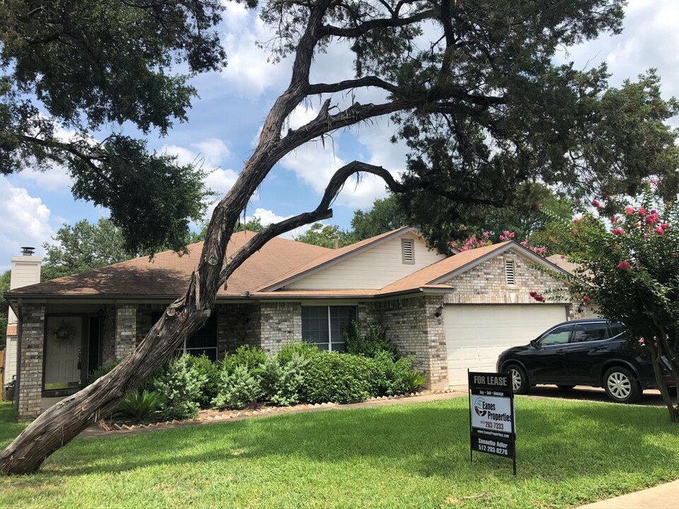 9512 Tea Rose Trail in Austin, TX - Building Photo