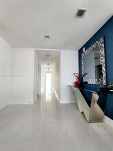 600 NE 27th St in Miami, FL - Building Photo - Building Photo