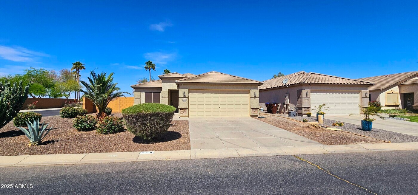 224 S Cactus St in Coolidge, AZ - Building Photo