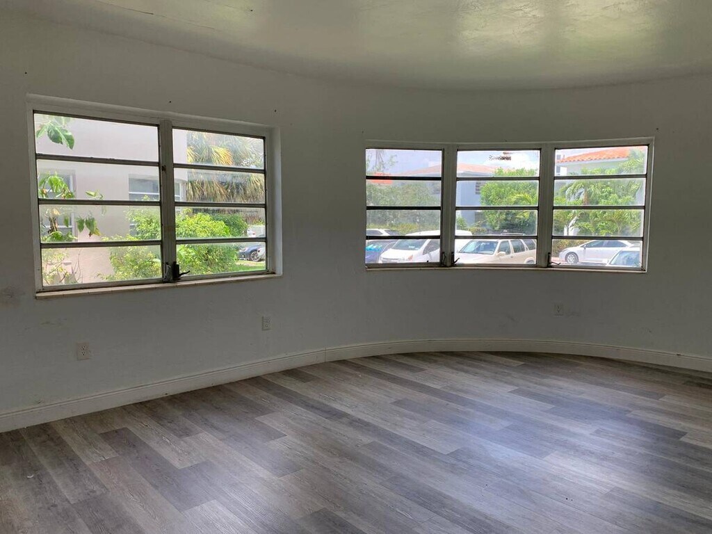 Hialeah Studios Hialeah, FL Apartments