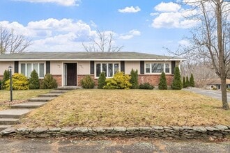 45 Kinglet Dr in Shrewsbury, MA - Building Photo - Building Photo