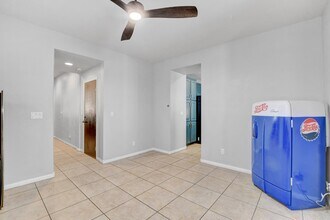 10787 Villa Carlotta Ct in Las Vegas, NV - Building Photo - Building Photo