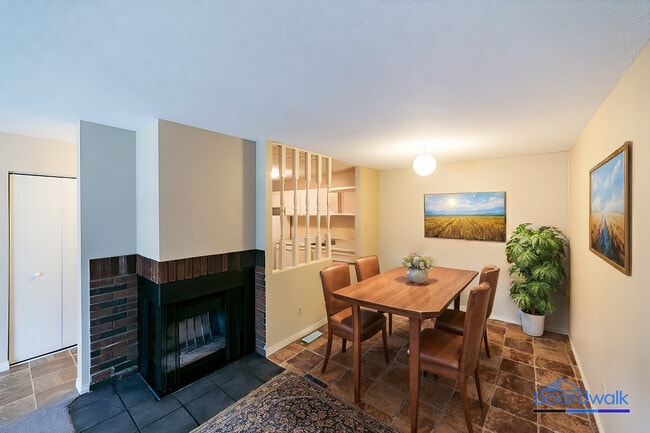 Tamarack East & West in Edmonton, AB - Building Photo - Building Photo