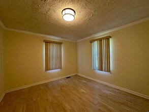 2550 Old Highway 69 in Camden, TN - Foto de edificio - Building Photo