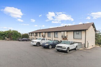 Altamont Cliffs in Birmingham, AL - Foto de edificio - Building Photo