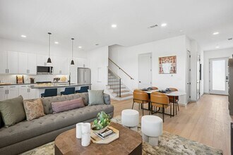 Vireo Twelve Oaks in Georgetown, TX - Building Photo - Building Photo
