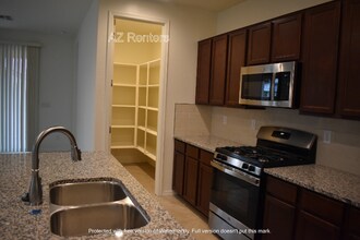 260 E Hawaii Dr in Casa Grande, AZ - Building Photo - Building Photo