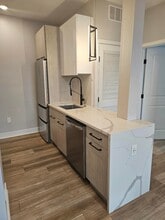 801 N 40th St, Unit 6 in Philadelphia, PA - Foto de edificio - Building Photo