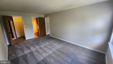 300 Chapel Ct-Unit -323 in Walkersville, MD - Building Photo - Building Photo