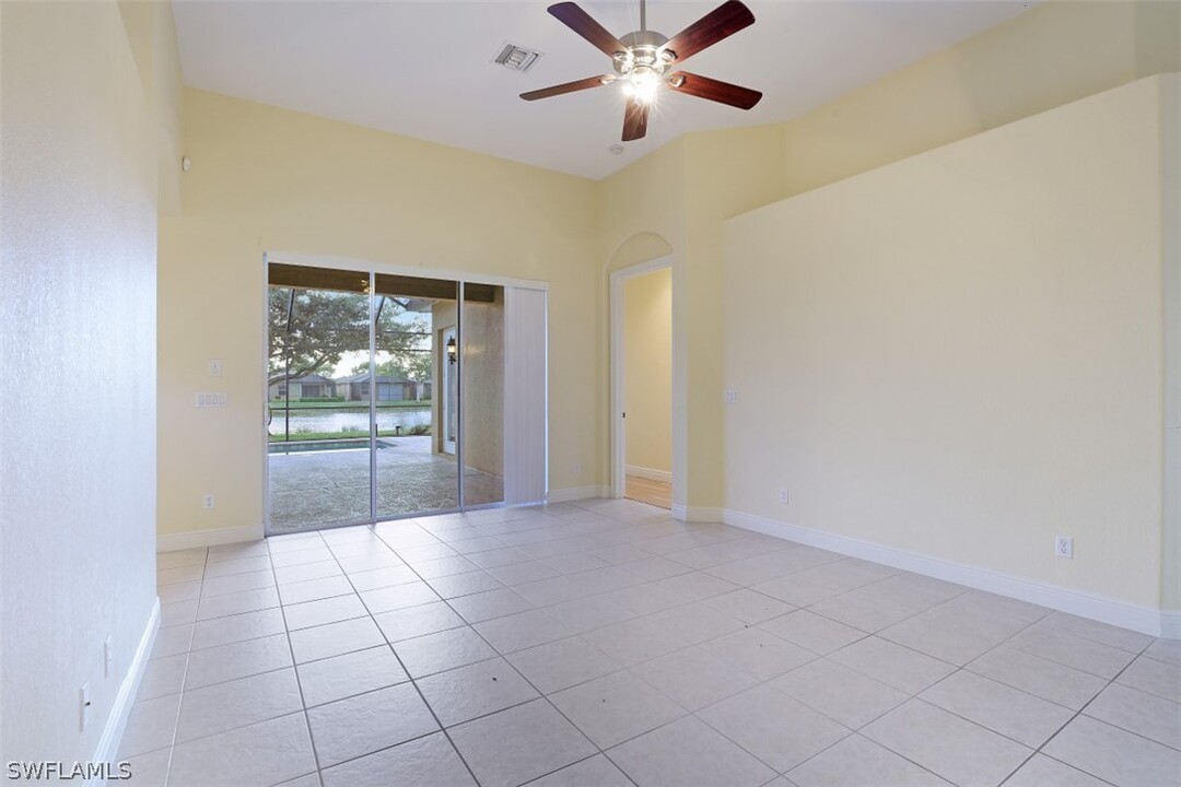 14894 Toscana Way in Naples, FL - Building Photo