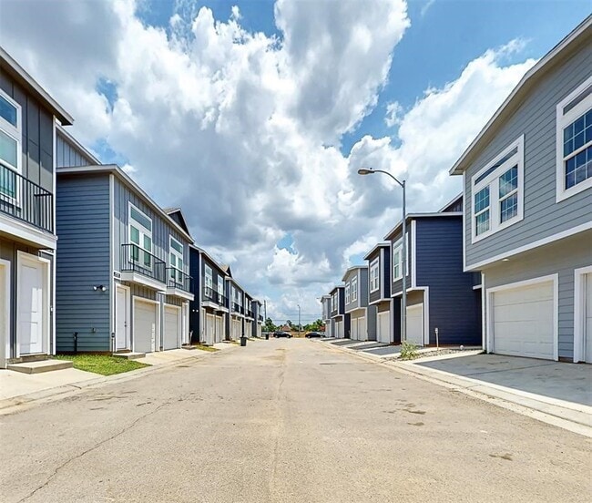 4935 Dalhart Dr in Spring, TX - Building Photo - Building Photo