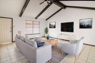 1508 W Nolana Ave in McAllen, TX - Foto de edificio - Building Photo