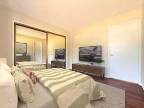 Tarzana Casa in Tarzana, CA - Building Photo - Building Photo