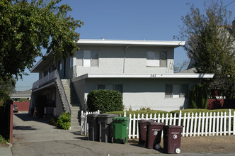 341 Albion Ave in San Lorenzo, CA - Building Photo - Building Photo