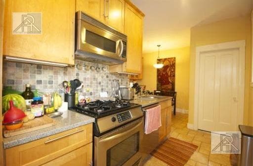 330 St Paul St, Unit 5 in Brookline, MA - Building Photo - Building Photo