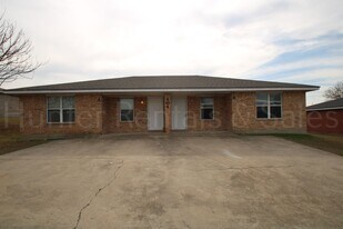 404 Justin Ln in Harker Heights, TX - Building Photo