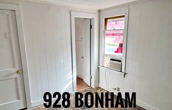 928 S Bonham St in Amarillo, TX - Building Photo - Building Photo