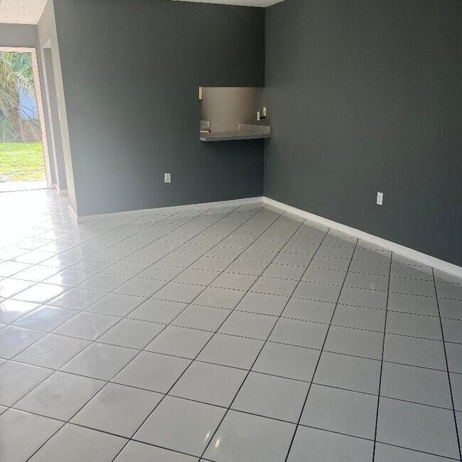 property at 6106 Forest Hill Blvd