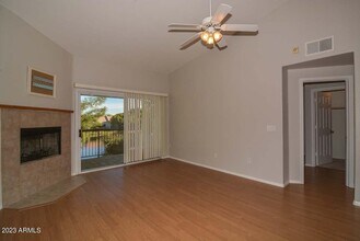 7101 W BEARDSLEY Rd in Glendale, AZ - Building Photo - Building Photo