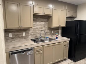 5301 Gibson Dr in The Colony, TX - Building Photo - Building Photo