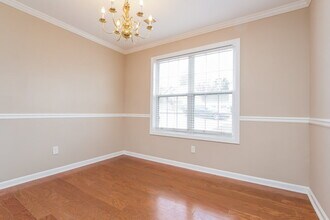 775 Riverside Walk Crossing NE in Sugar Hill, GA - Foto de edificio - Building Photo