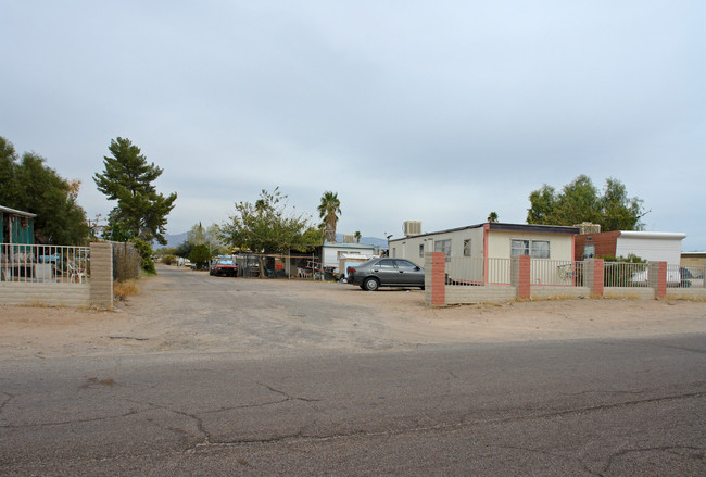 Palomino Mobile Home Community in Tucson, AZ - Foto de edificio - Building Photo