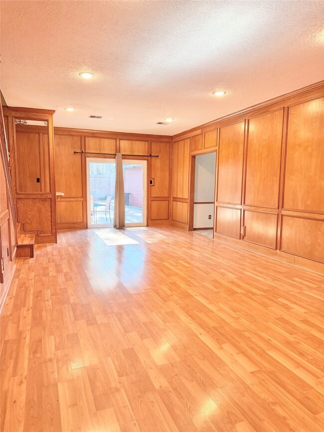 property at 6315 Seegers Trail Dr