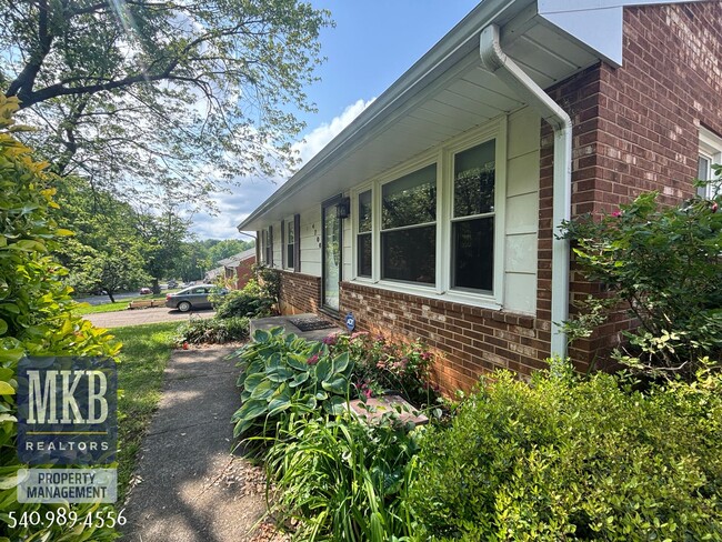 4706 Casper Dr NE in Roanoke, VA - Building Photo - Building Photo