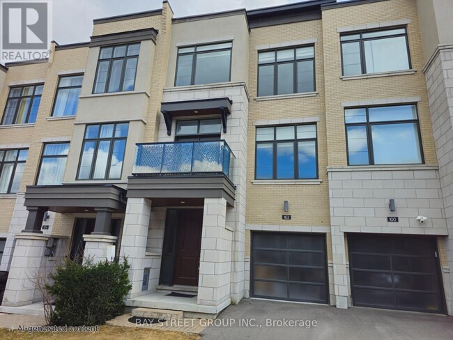 102 Carrville Woods Cir in Vaughan, ON - Building Photo - Building Photo